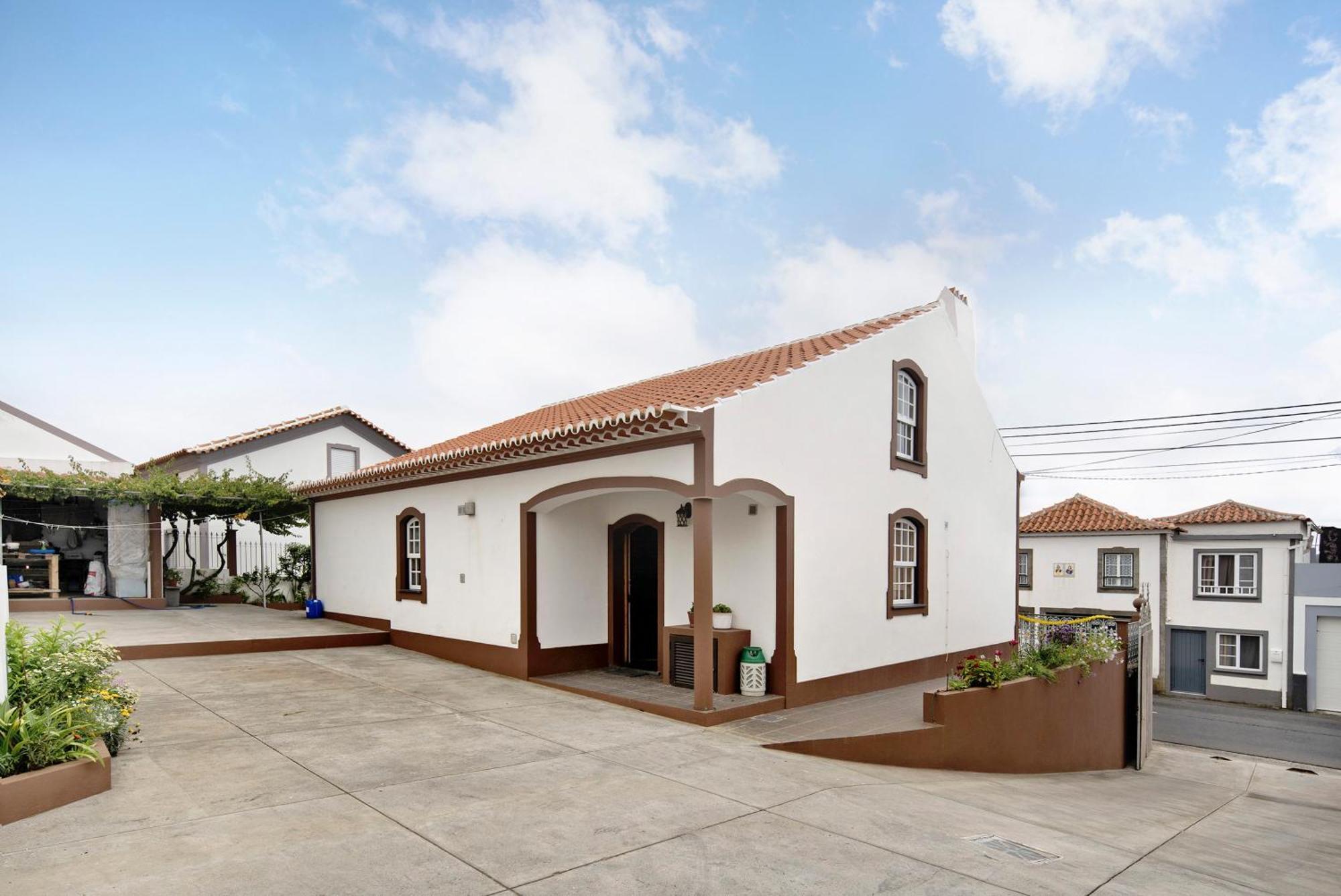 Casa Das Rosas Angra do Heroismo Bagian luar foto